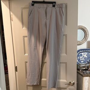 Classic Men's Khaki Chinos